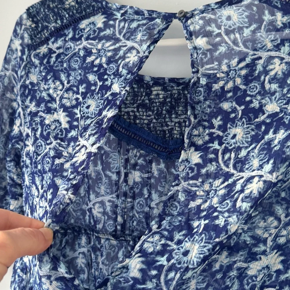 Abercrombie Kids Girl’s Blue Sheer Floral Smocked Blouse Boho Cottagecore Size M